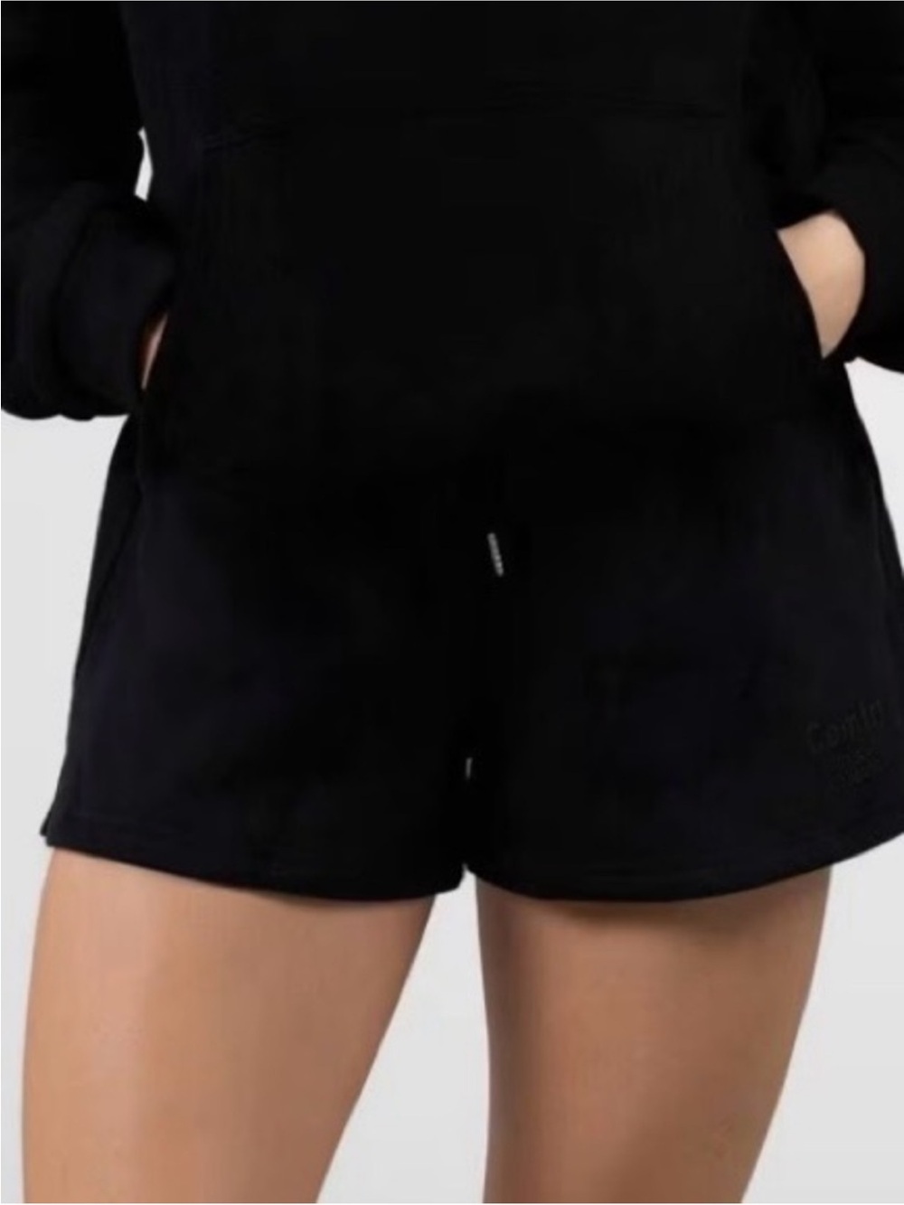 Comfrt Black Tranquil Shorts Size Medium